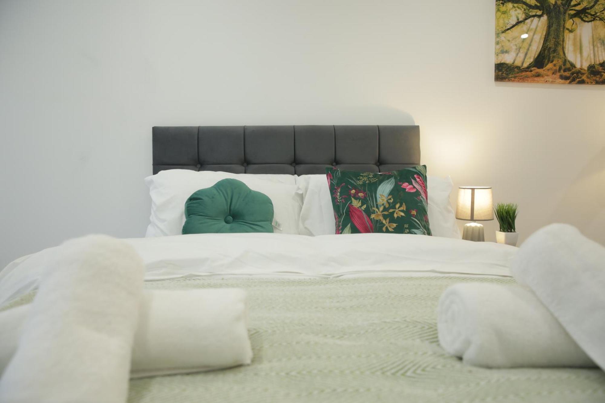 Homestay Luton Nook And Kitchen 4 Mins To Luton Airport *