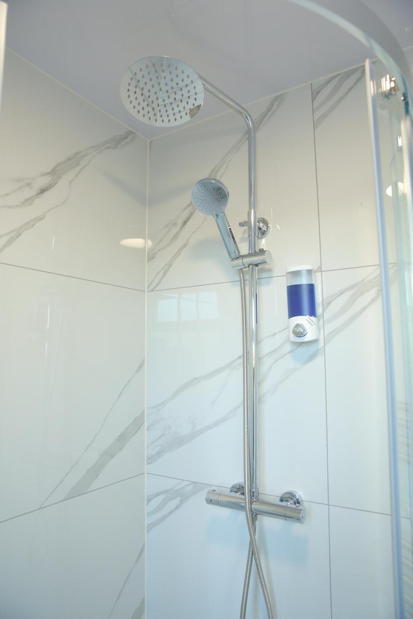 Luton Nook And Kitchen 4 Mins To Luton Airport Homestay